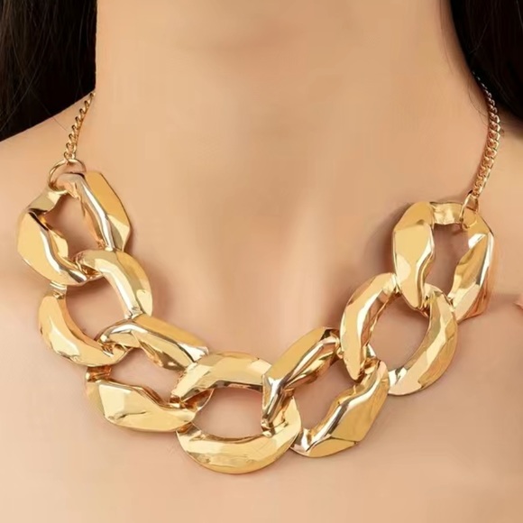 New 18K Gold Plated Chunky Chain Link Necklace - Picture 1 of 3